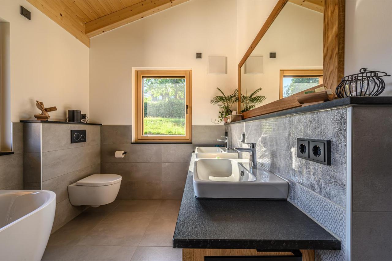 צוויזל Kroner Chalets מראה חיצוני תמונה